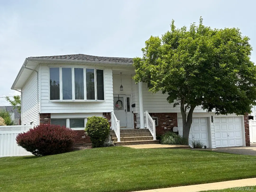 202 W End Avenue, Massapequa, NY 11758 - #1