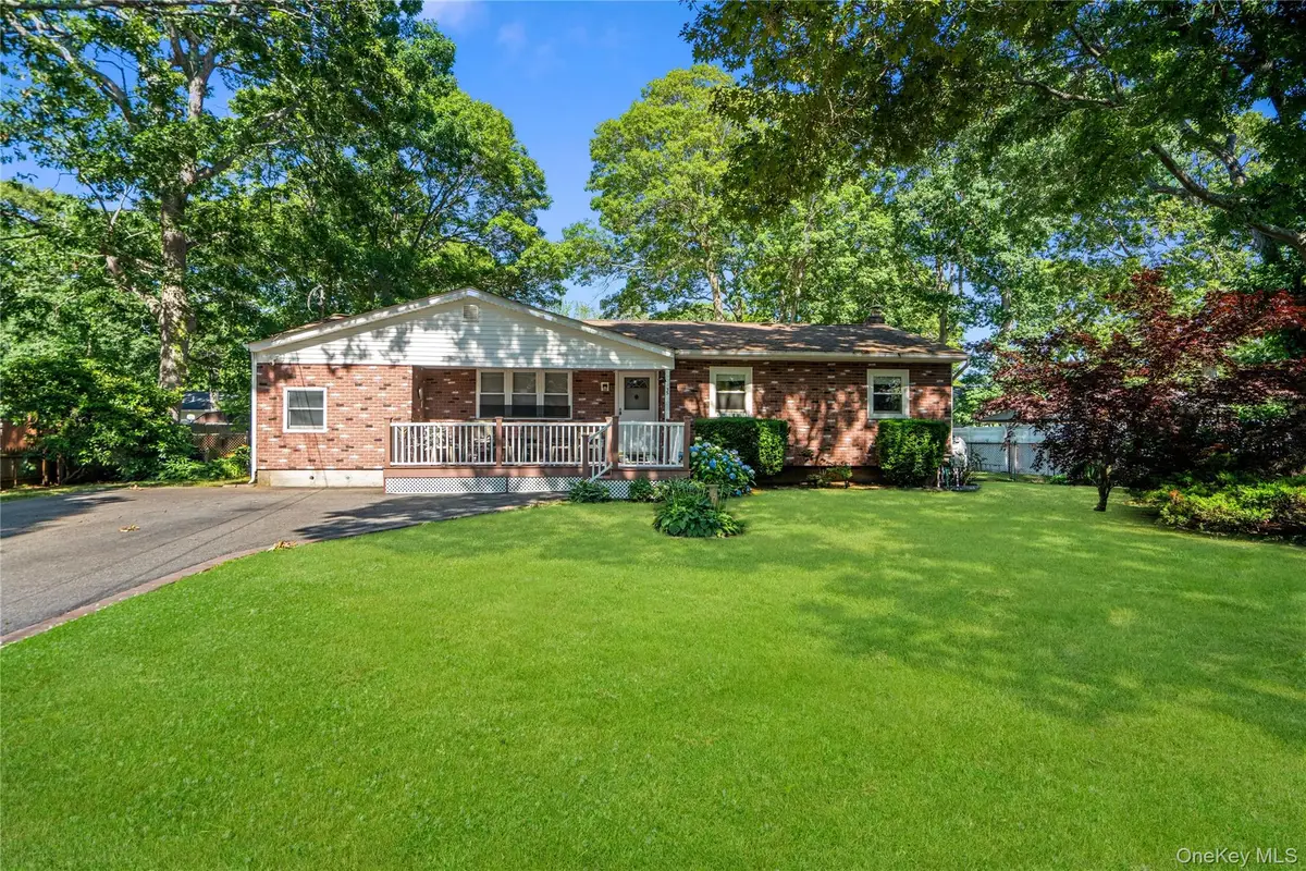 35 Corbin Avenue, Shirley, NY 11967 - #1