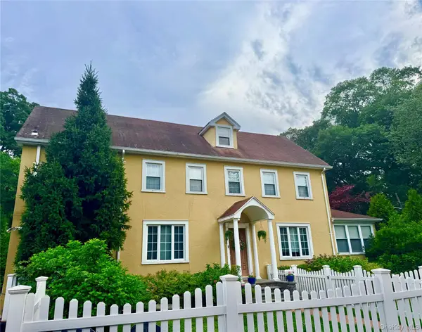 2 Stewart Avenue, Tuckahoe, NY 10707