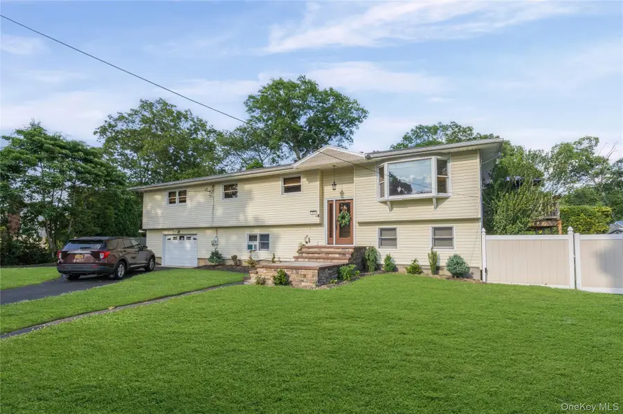 111 Brunswick Road, Lake Ronkonkoma, NY 11779 - #3
