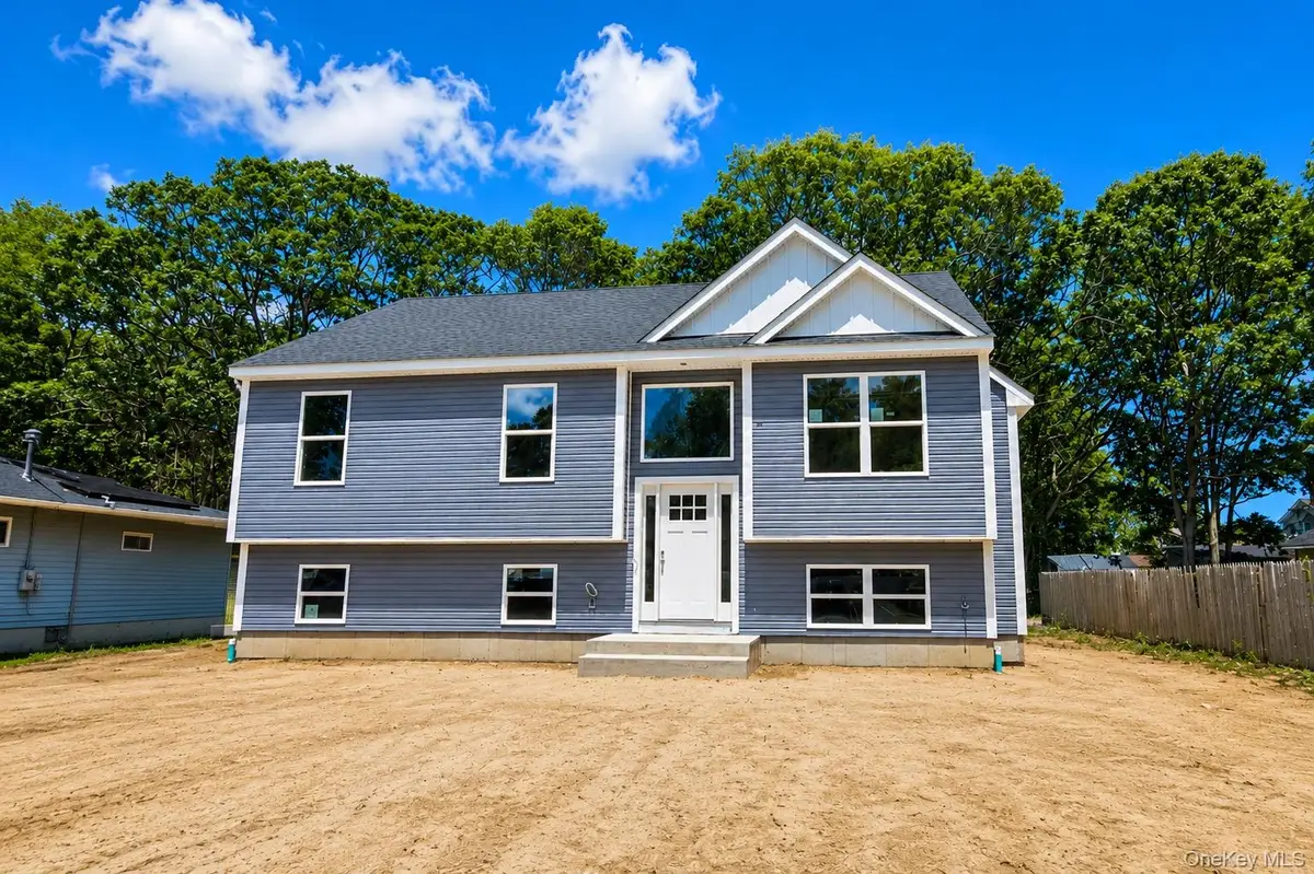 5 A Stuart Road, Shirley, NY 11967 - #1