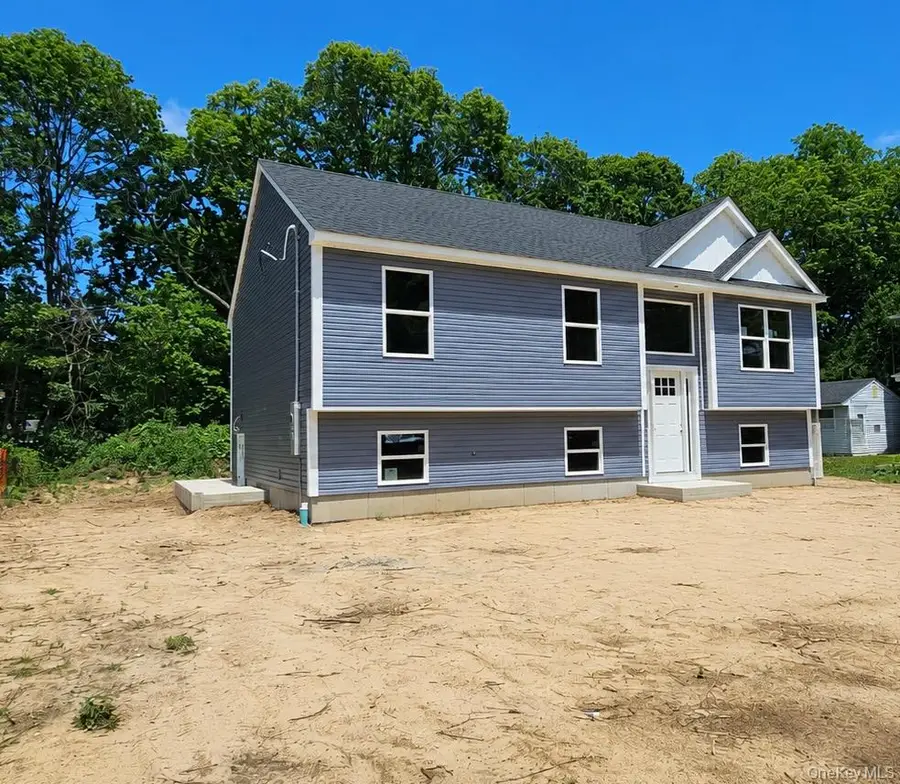 5 A Stuart Road, Shirley, NY 11967 - #2