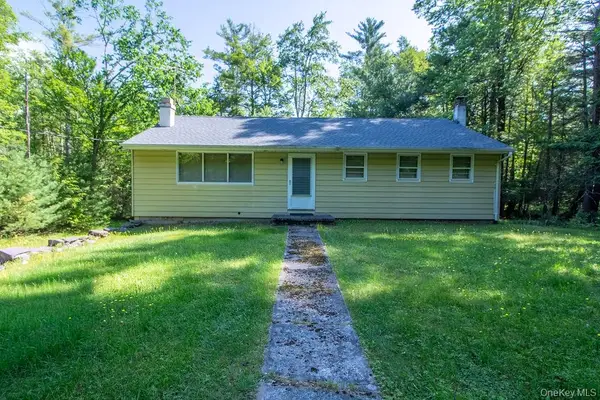 810 Ulster Heights Road, Ellenville, NY 12428