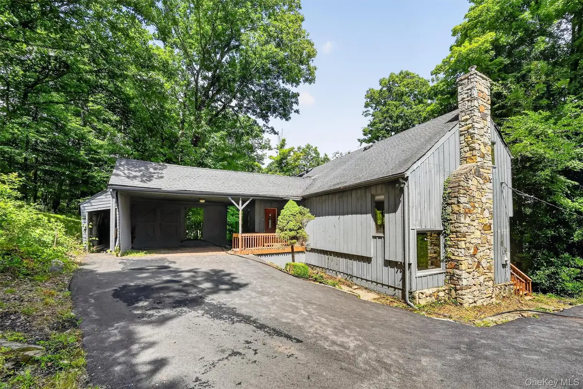 1199 Mombasha Road, Monroe, NY 10950 - #1