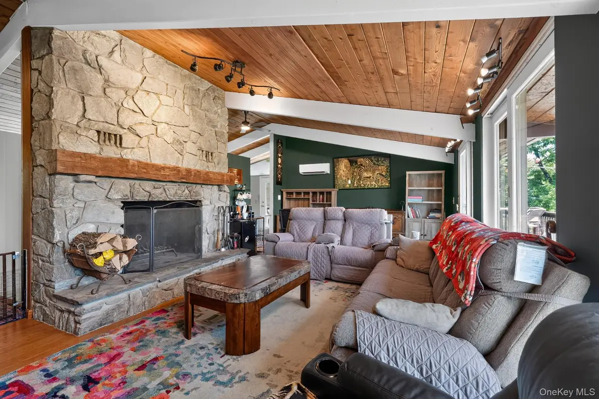 424 Laroe Road, Chester, NY 10918 - #1