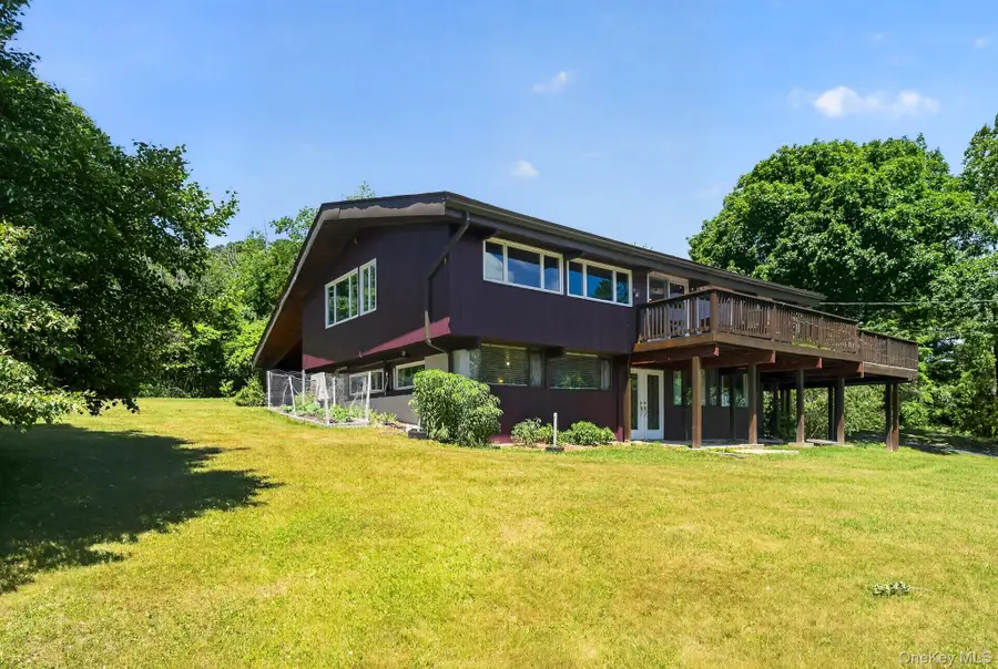 424 Laroe Road, Chester, NY 10918 - #3