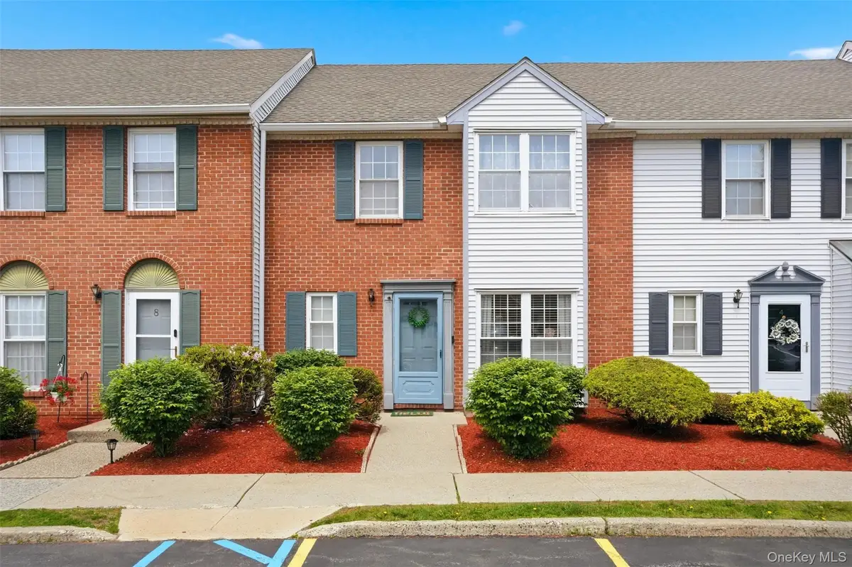 6 Goldsmith Court, Washingtonville, NY 10992 - #1