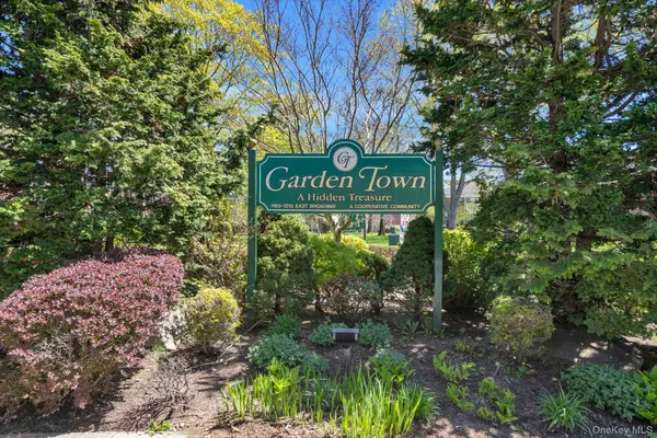 1203 E Broadway #G13, Hewlett, NY 11557