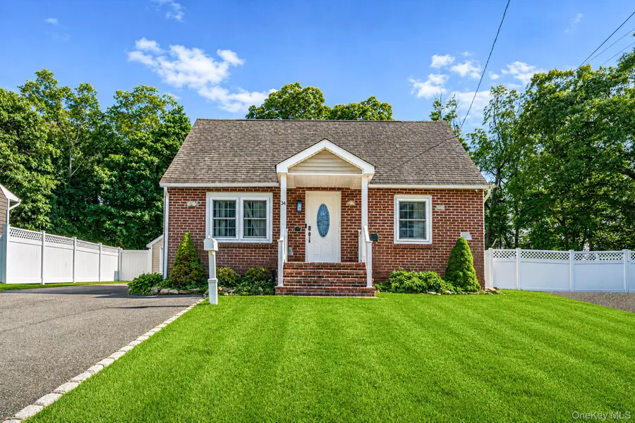 34 Weichers Street, Ronkonkoma, NY 11779 - #2