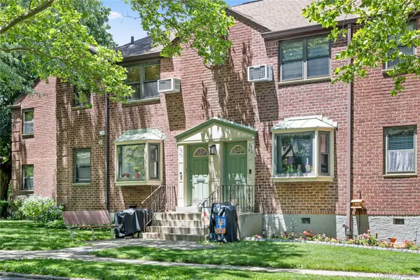 58-42 246th Crescent #1, Douglaston, NY 11362