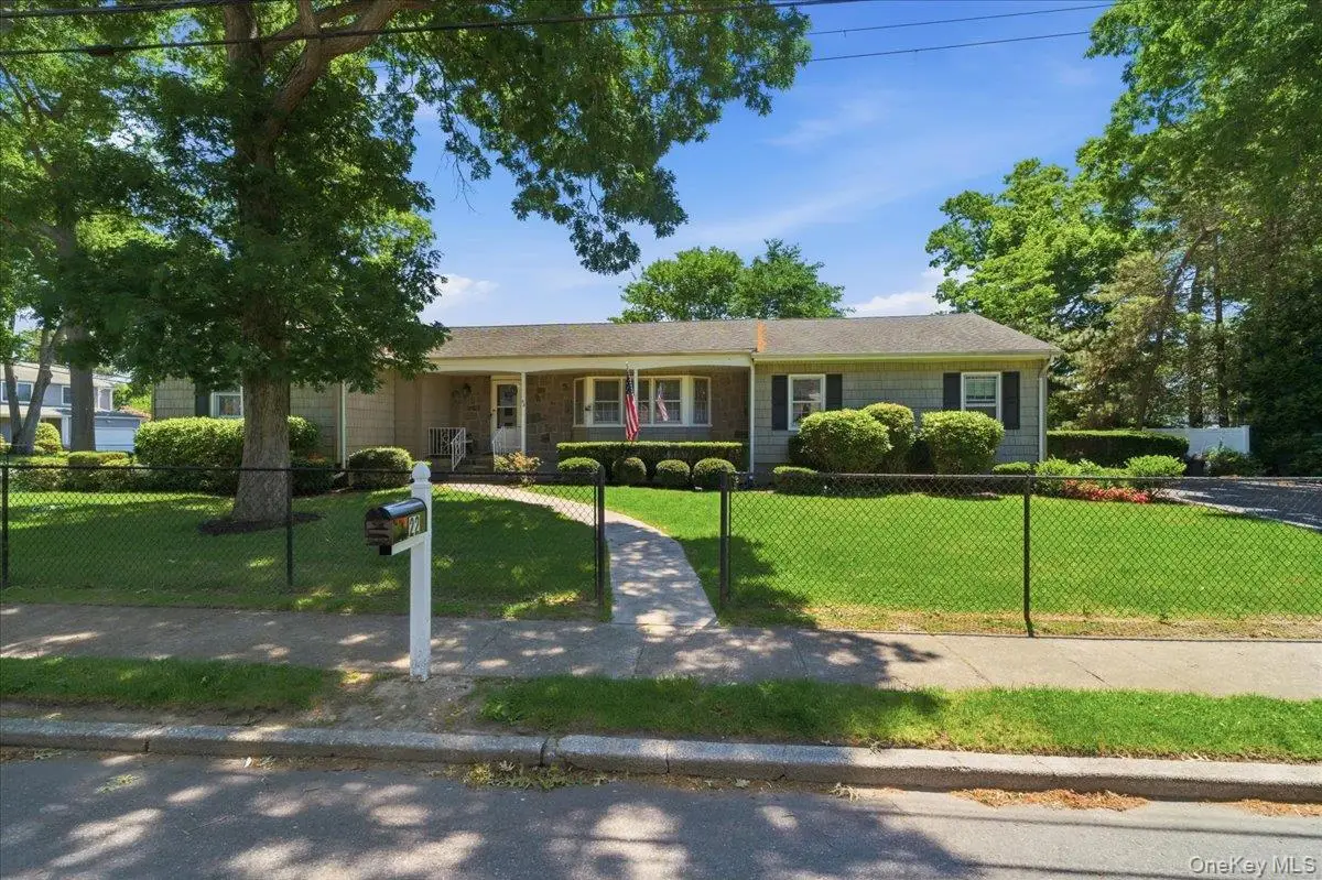 22 Stephens Court, Hauppauge, NY 11788 - #1