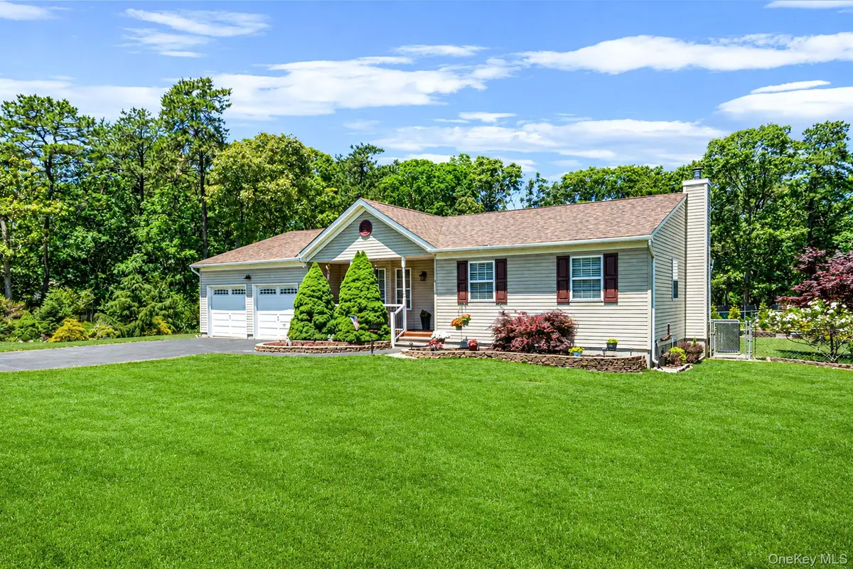 1 Peter Street, Coram, NY 11727 - #1