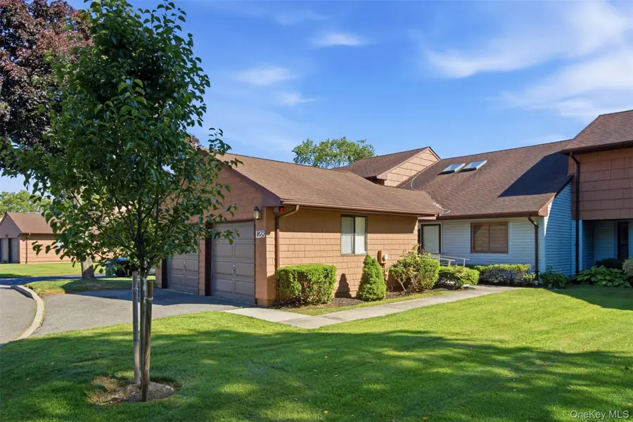 128 Scarlett Drive, Commack, NY 11725 - #3