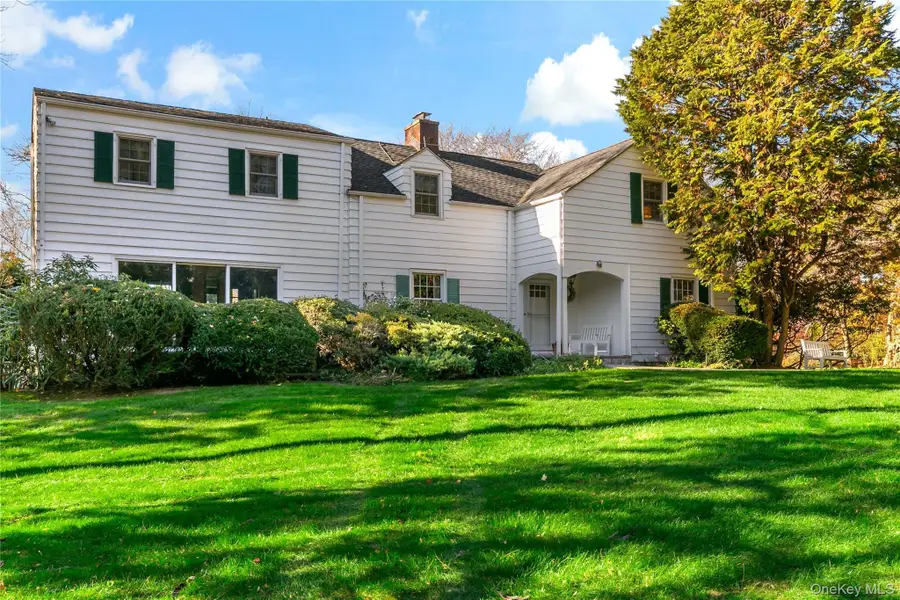 1050 Knollwood Road, White Plains, NY 10603 - #2