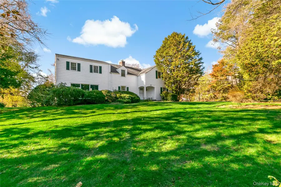 1050 Knollwood Road, White Plains, NY 10603 - #3