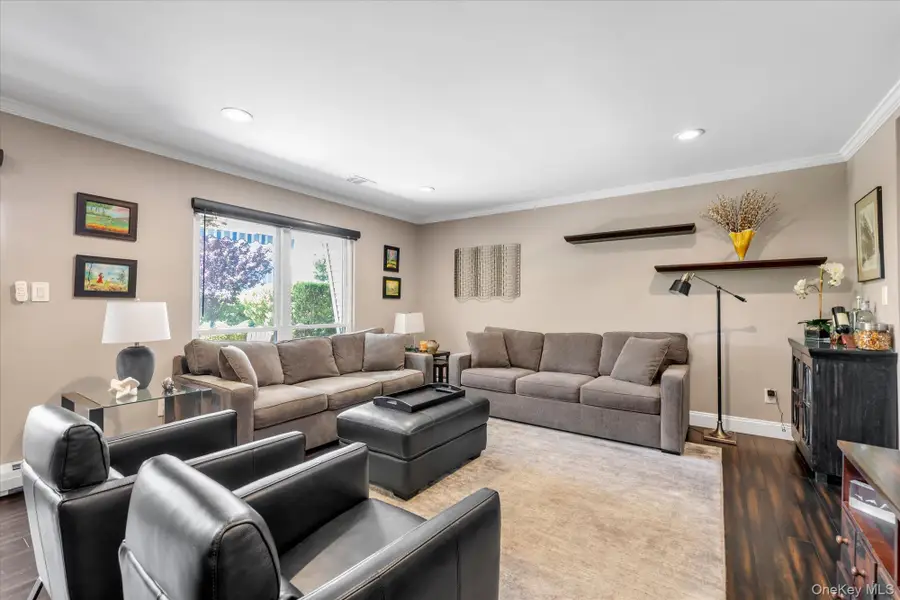 100-70 Baker Court #70, Island Park, NY 11558 - #3