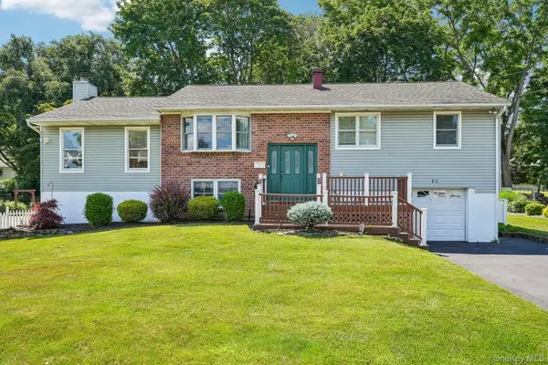 13 Bayview Drive, Stony Point, NY 10980
