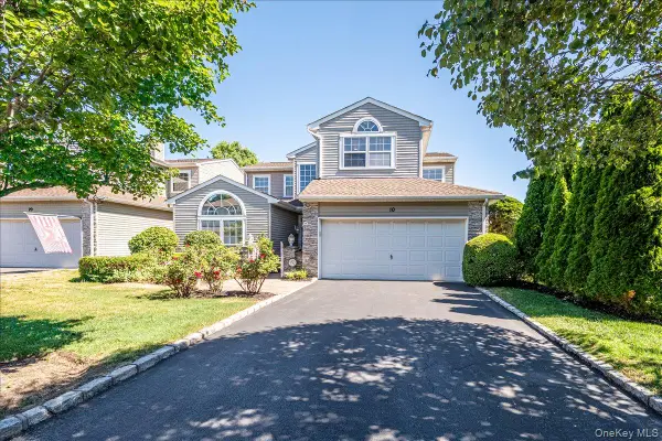 10 Windwatch Drive, Hauppauge, NY 11788