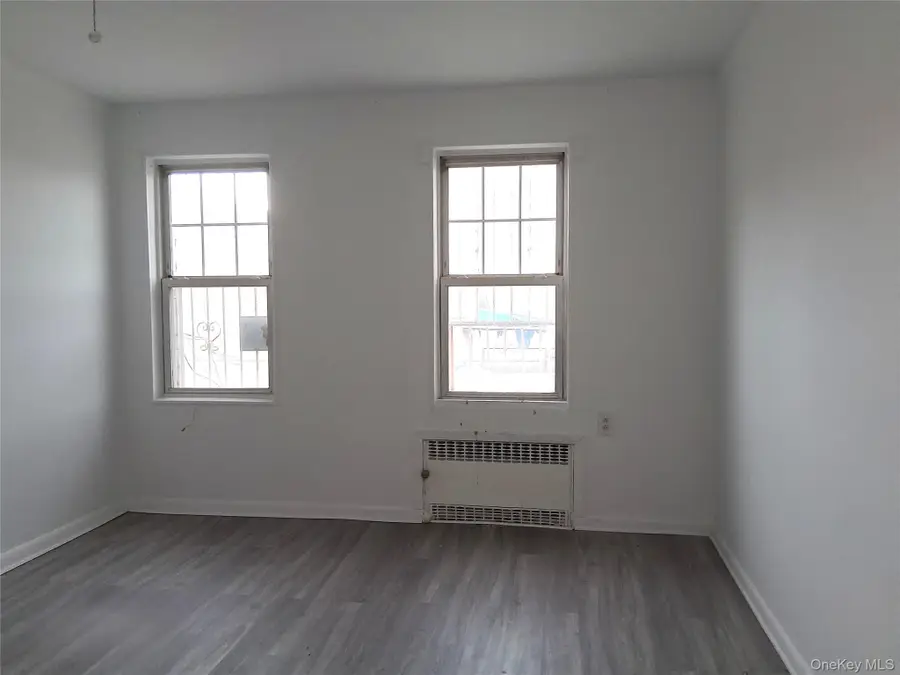 155 W End Avenue, Brooklyn, NY 11235 - #3