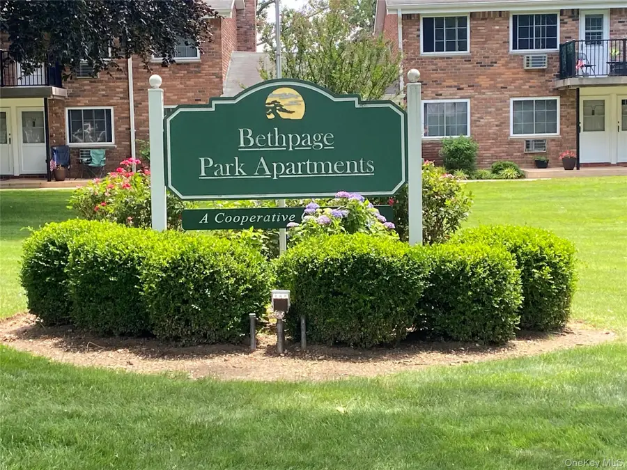 156 Jervis Avenue #156, Farmingdale, NY 11735 - #3