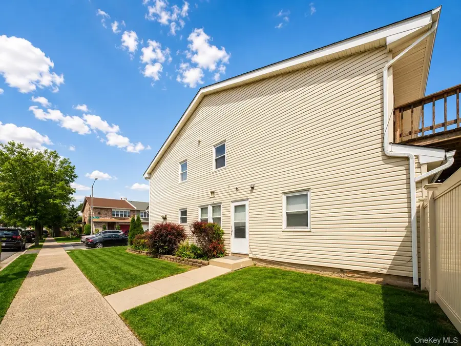 140 Regis Drive, Staten Island, NY 10314 - #2