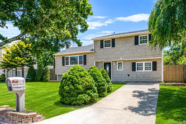 18 Lark Drive, Centereach, NY 11720