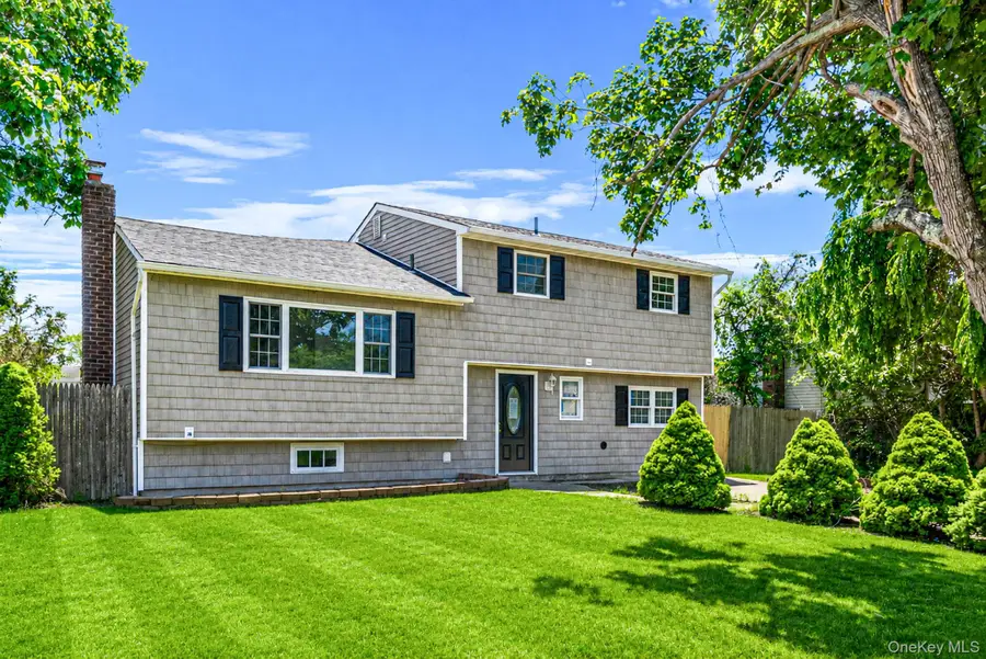 18 Lark Drive, Centereach, NY 11720 - #3