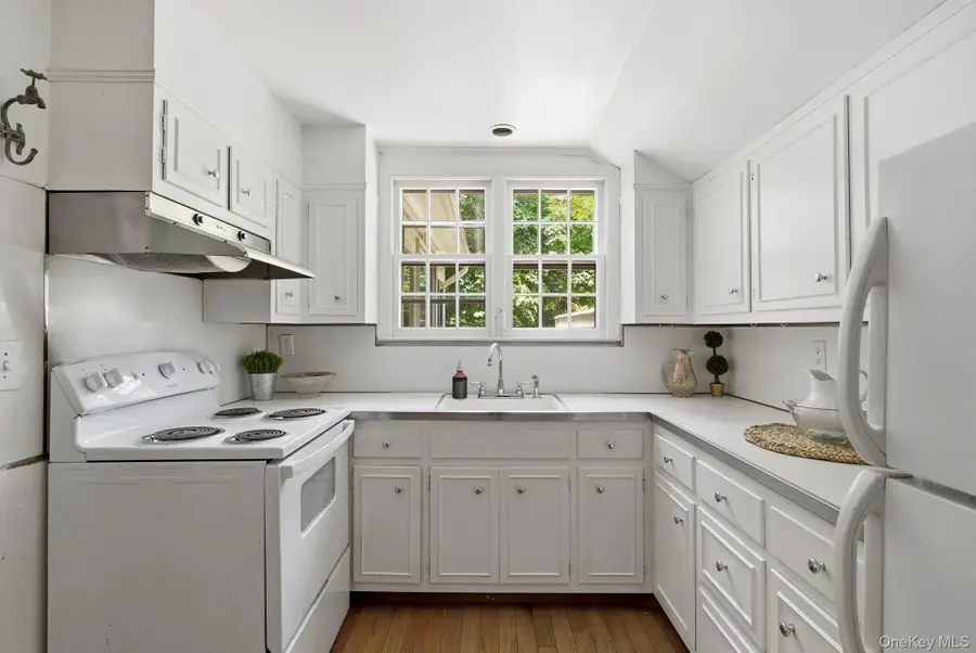 1680 N Sea Road, Southampton, NY 11968 - #3