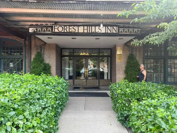 1 Station Square #411, Forest Hills, NY 11375