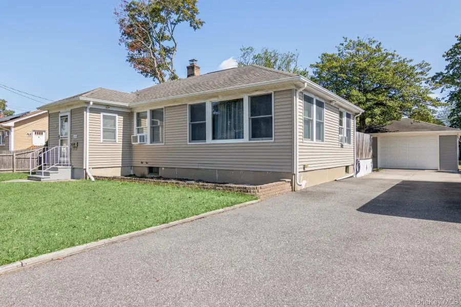 1333 Richland Boulevard, Bay Shore, NY 11706 - #3