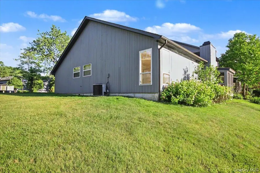 35 North Loop, Rhinebeck, NY 12572 - #2