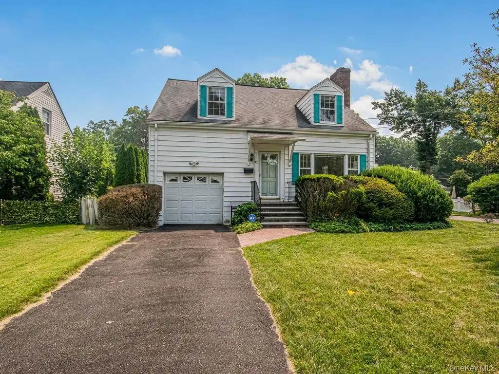 37 Poe Street, Hartsdale, NY 10530 - #1