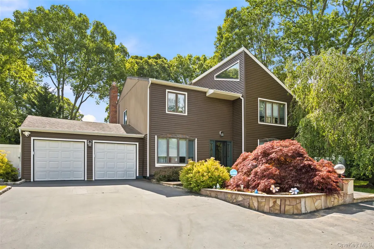 17 Lower Road, Smithtown, NY 11787 - #1
