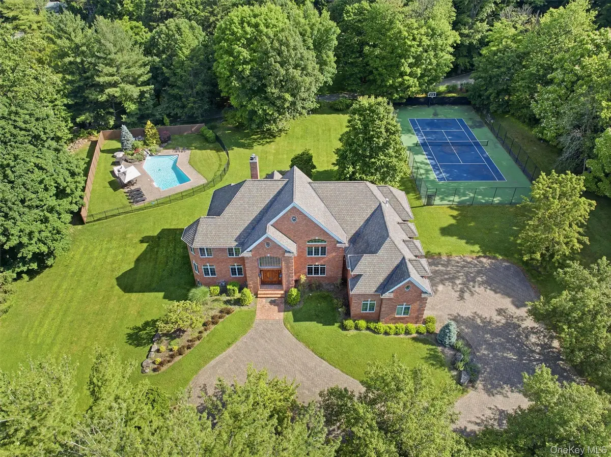 637 S Mountain Road, New City, NY 10956 - #1