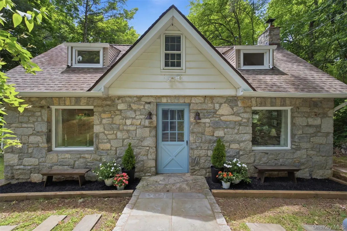 2 Anton Place, Lake Peekskill, NY 10537 - #1