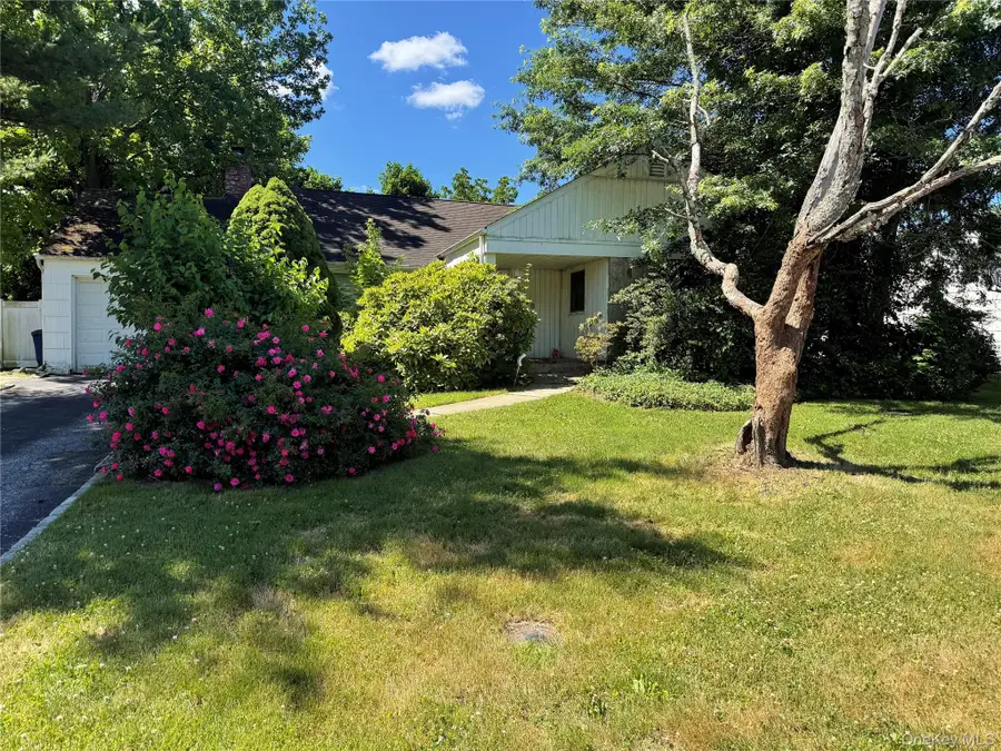 208 Overlook Terrace, East Hills, NY 11577 - #2