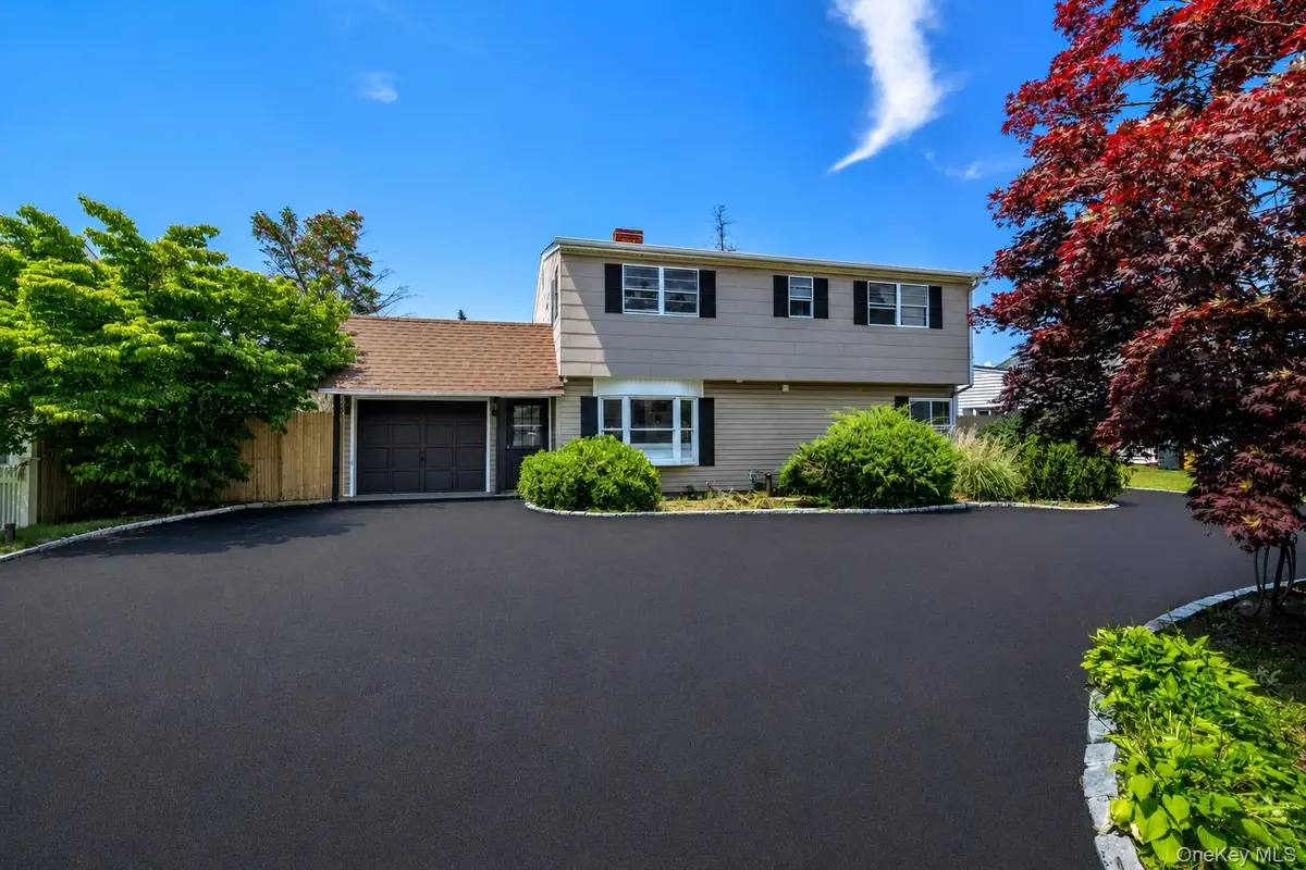 82 Scooter Lane, Hicksville, NY 11801 - #1