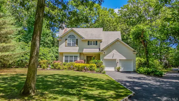 67 Oak Street, Centereach, NY 11720