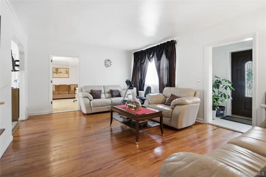 145 Calebs Path, Brentwood, NY 11717 - #3