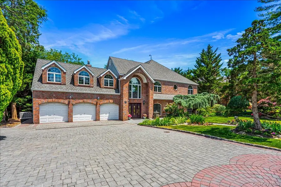 86 Dorchester Drive, Manhasset, NY 11030 - #2