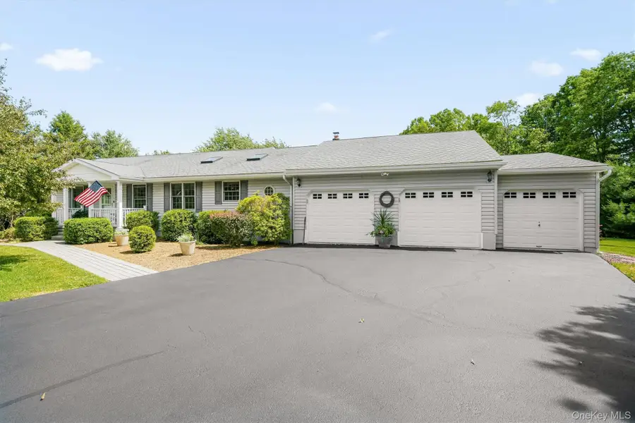 18 Maureen Lane, Middletown, NY 10940 - #2