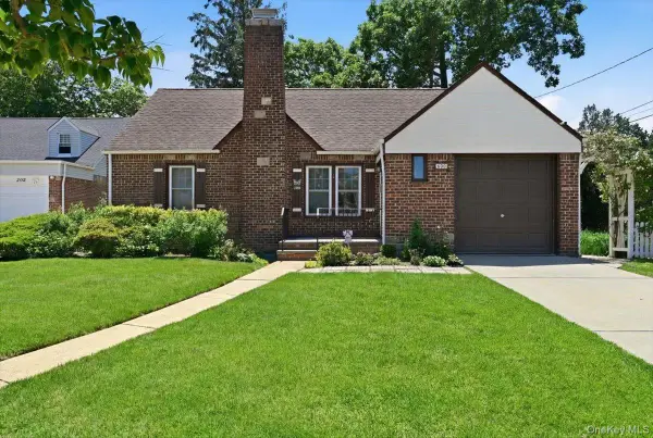 200 Edward Court, West Hempstead, NY 11552