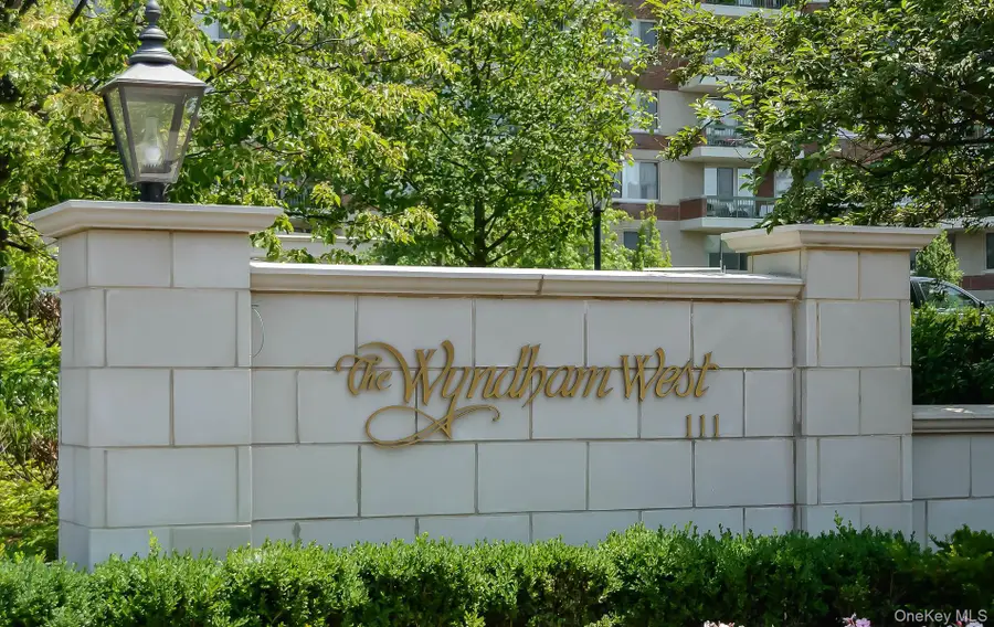 111 Cherry Vallley Avenue #408W, Garden City, NY 11530 - #2