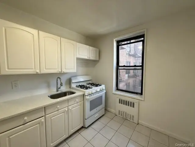 108-49 63rd Avenue #4R, Forest Hills, NY 11375 - #3