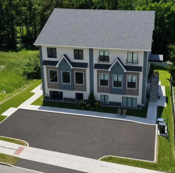 20 Dallas Drive #102, Monroe, NY 10950