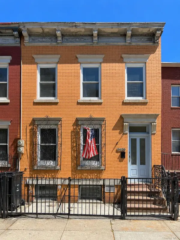 3409 29th Street, Astoria, NY 11106