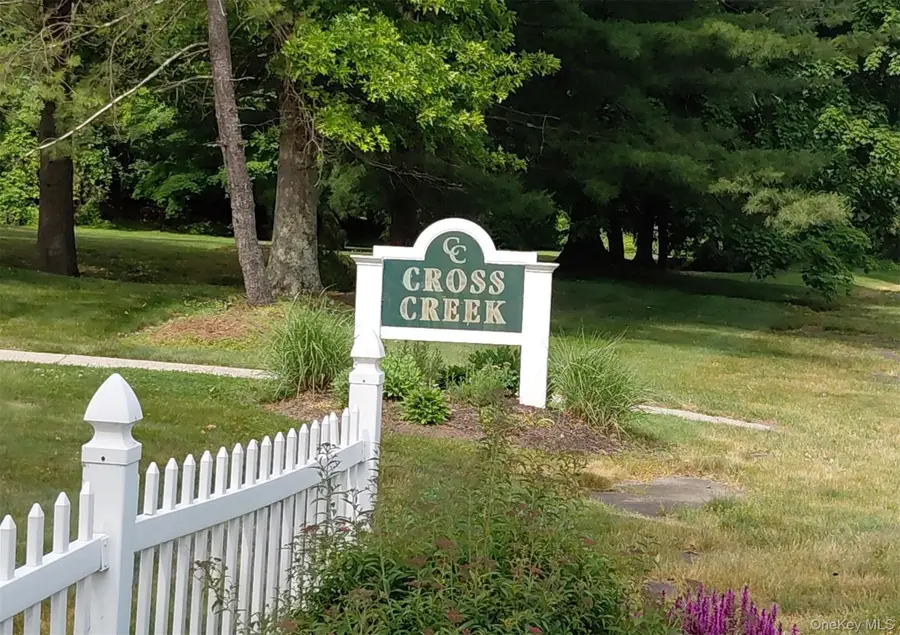 6 Clara Court, Cortlandt Manor, NY 10567 - #2