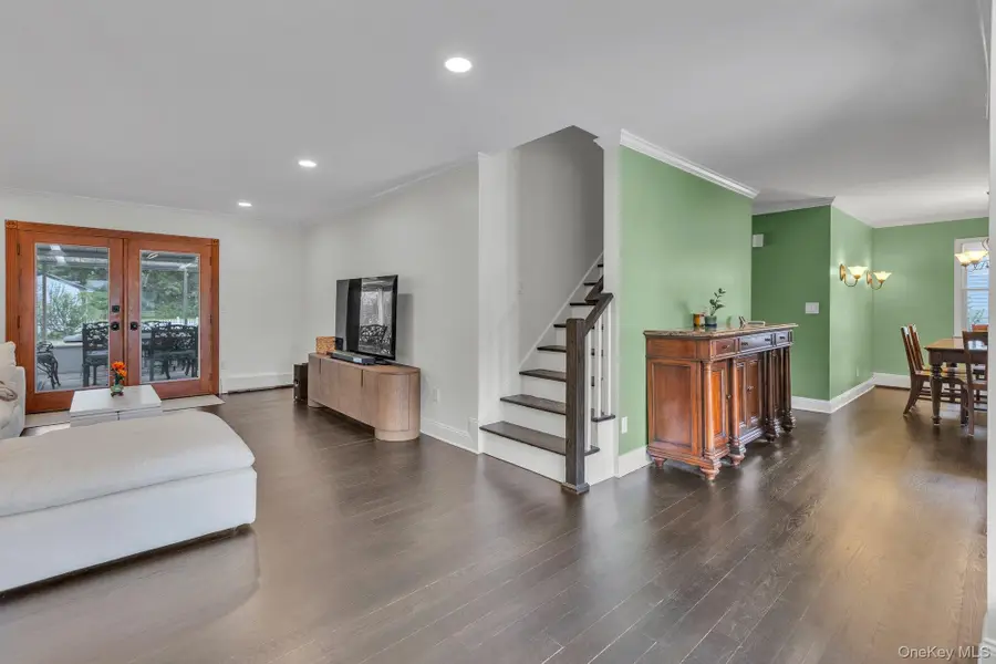 19 Laurelton Ave Avenue, Lake Grove, NY 11755 - #2