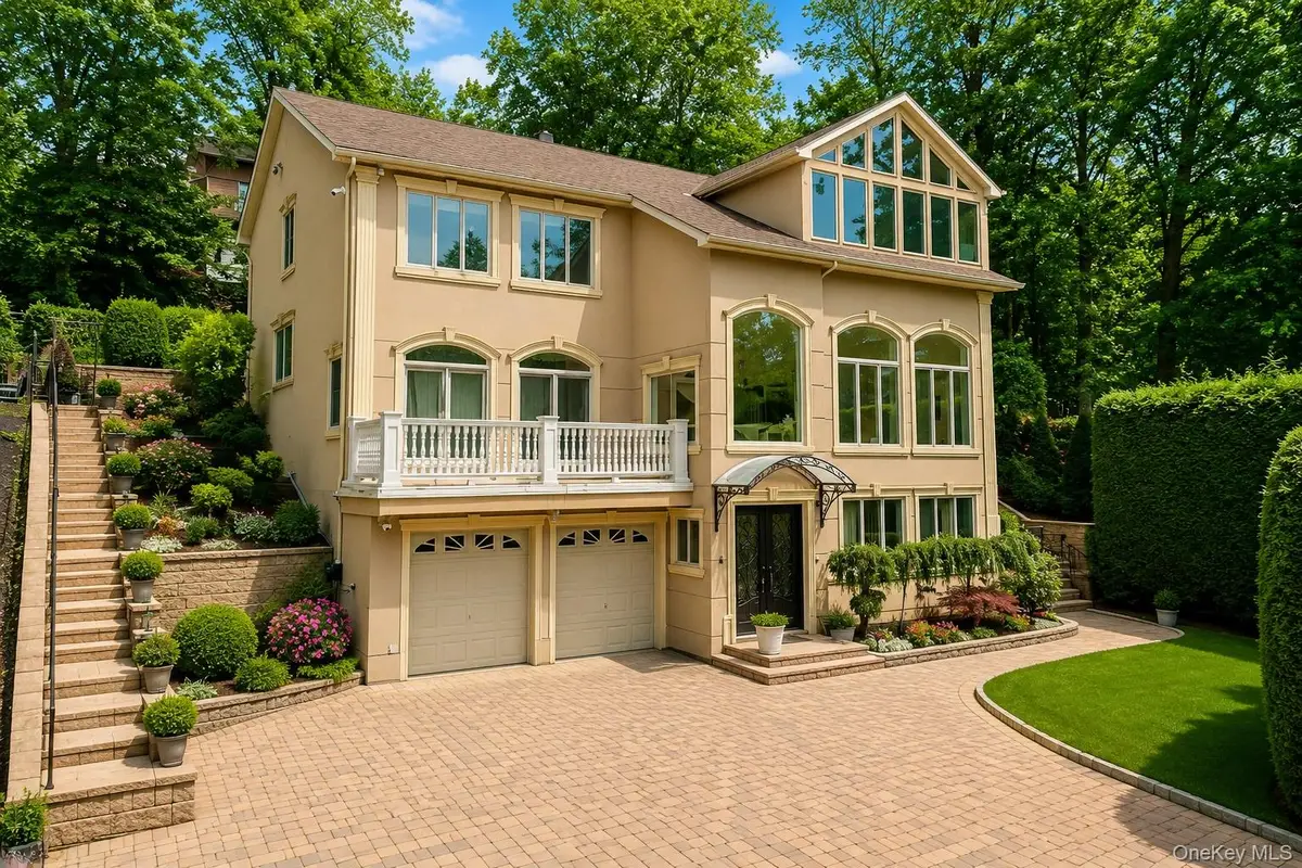 16 Diana Trail, Staten Island, NY 10304 - #1