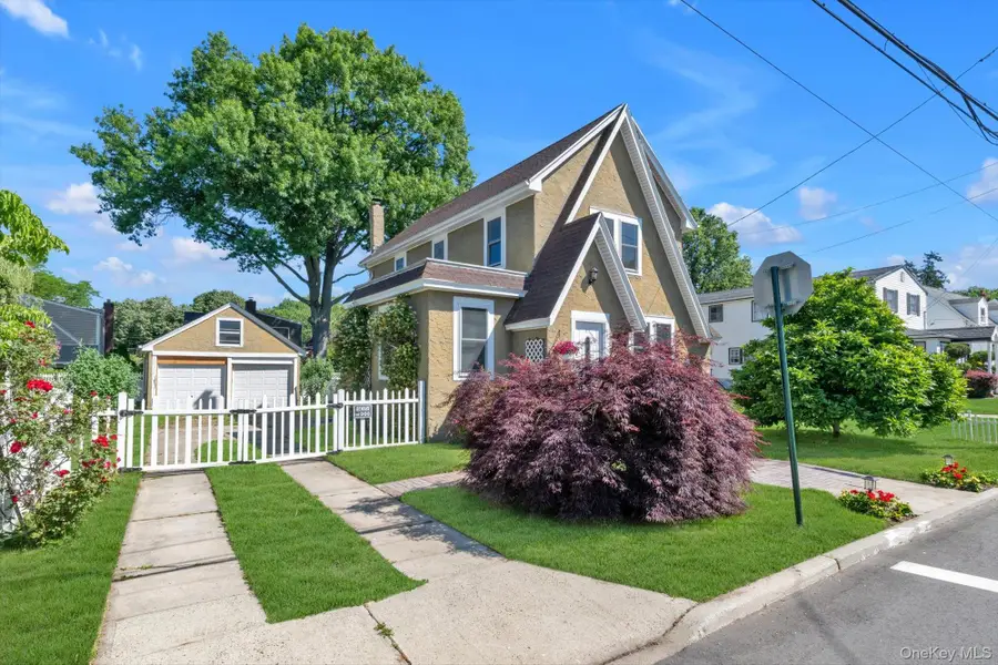 108 Memphis Avenue, South Floral Park, NY 11001 - #2